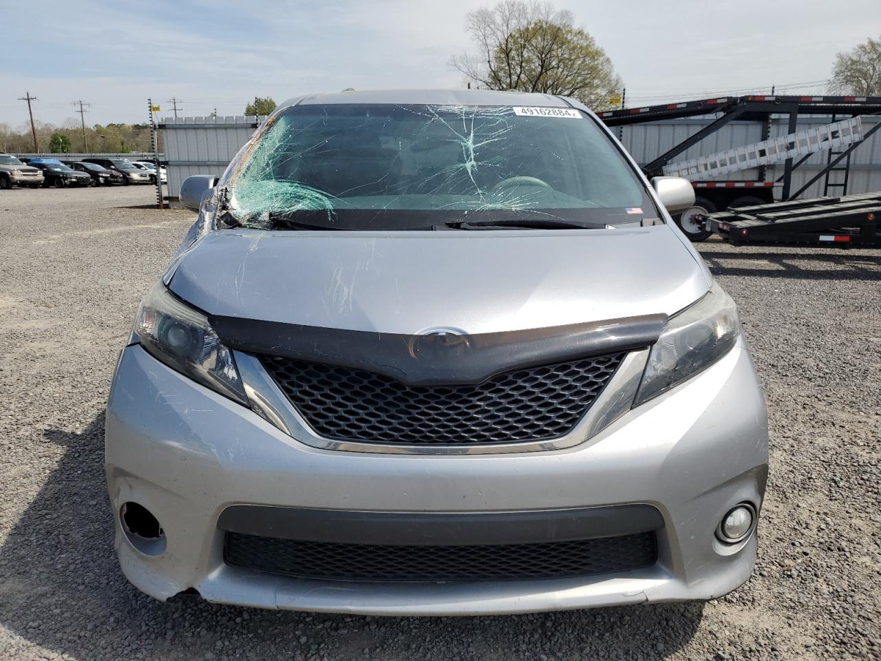 Photo 4 VIN: 5TDXK3DC7DS364692 - TOYOTA SIENNA 