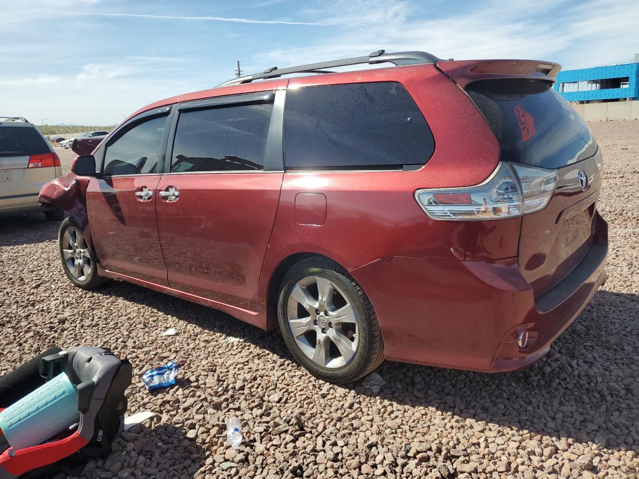 Photo 1 VIN: 5TDXK3DC7DS368077 - TOYOTA SIENNA 