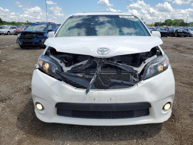 Photo 4 VIN: 5TDXK3DC7ES411172 - TOYOTA SIENNA 