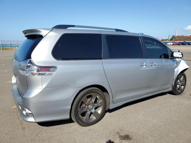 Photo 2 VIN: 5TDXK3DC7FS664817 - TOYOTA SIENNA SPO 