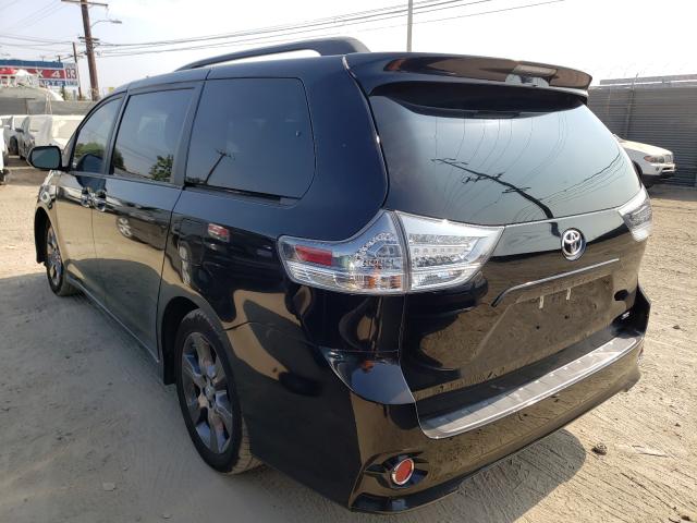 Photo 2 VIN: 5TDXK3DC7GS698936 - TOYOTA SIENNA SE 