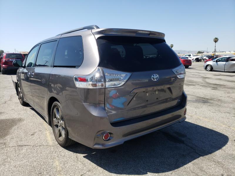 Photo 2 VIN: 5TDXK3DC7GS704184 - TOYOTA SIENNA SE 