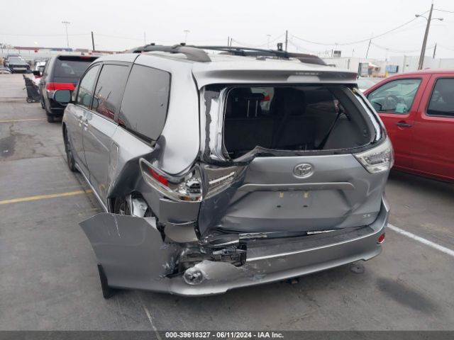 Photo 2 VIN: 5TDXK3DC7GS726279 - TOYOTA SIENNA 