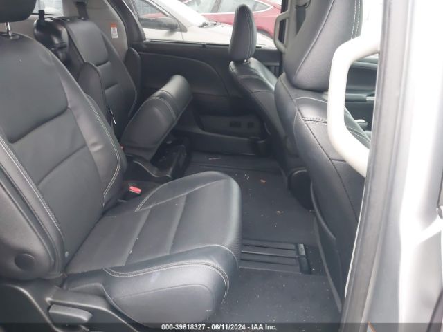 Photo 7 VIN: 5TDXK3DC7GS726279 - TOYOTA SIENNA 