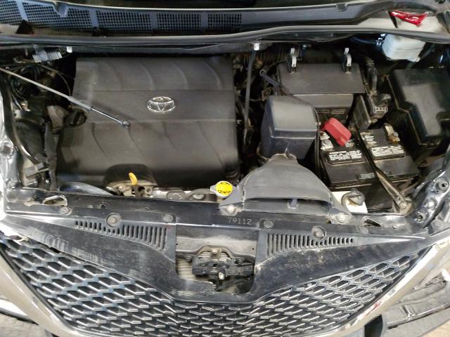 Photo 6 VIN: 5TDXK3DC7GS747665 - TOYOTA SIENNA SE 