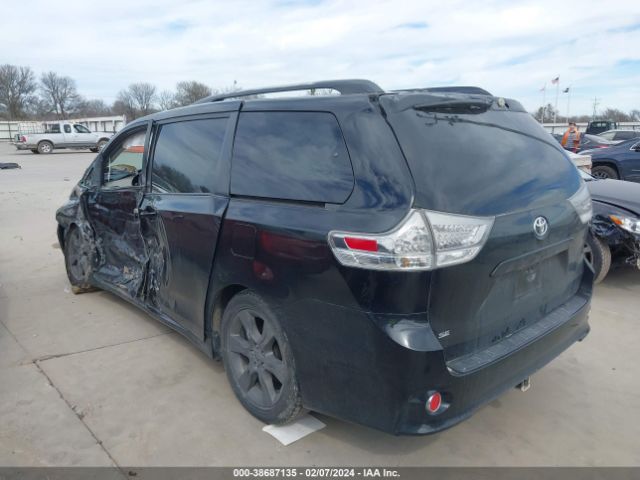 Photo 2 VIN: 5TDXK3DC8BS069758 - TOYOTA SIENNA 