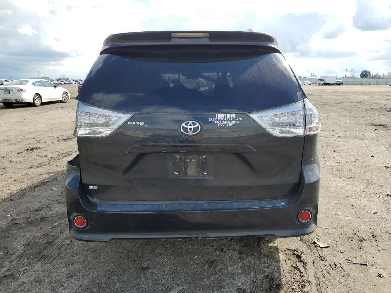 Photo 5 VIN: 5TDXK3DC8BS099620 - TOYOTA SIENNA 