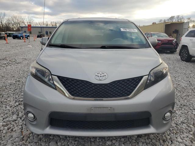 Photo 4 VIN: 5TDXK3DC8ES429731 - TOYOTA SIENNA SPO 