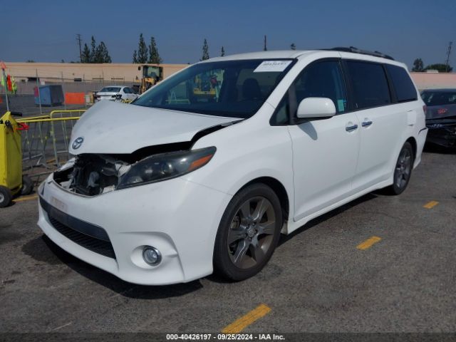 Photo 1 VIN: 5TDXK3DC8FS687538 - TOYOTA SIENNA 