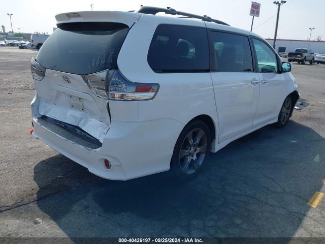 Photo 3 VIN: 5TDXK3DC8FS687538 - TOYOTA SIENNA 