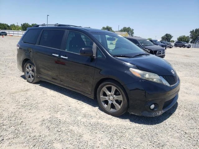 Photo 3 VIN: 5TDXK3DC8GS698394 - TOYOTA SIENNA SE 