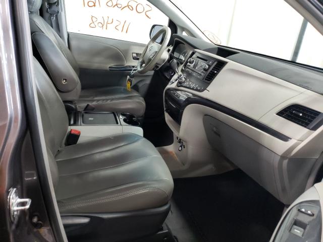 Photo 4 VIN: 5TDXK3DC9BS097701 - TOYOTA SIENNA SPO 