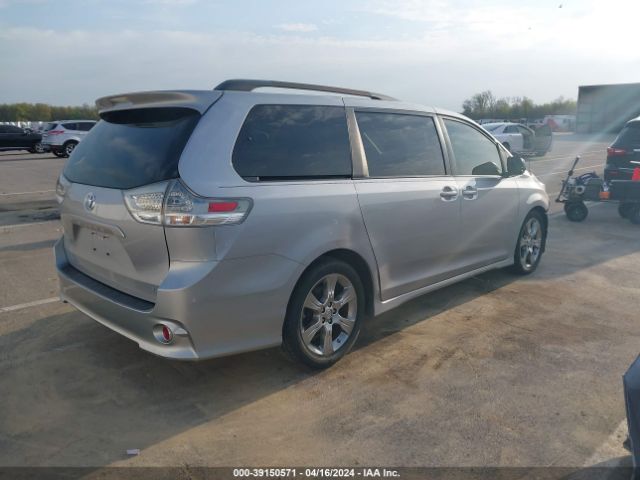 Photo 3 VIN: 5TDXK3DC9CS190963 - TOYOTA SIENNA 