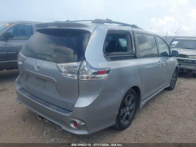 Photo 3 VIN: 5TDXK3DC9FS580840 - TOYOTA SIENNA 