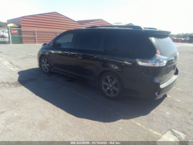 Photo 2 VIN: 5TDXK3DC9FS597959 - TOYOTA SIENNA 