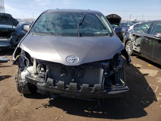 Photo 4 VIN: 5TDXK3DC9GS712478 - TOYOTA SIENNA SE 