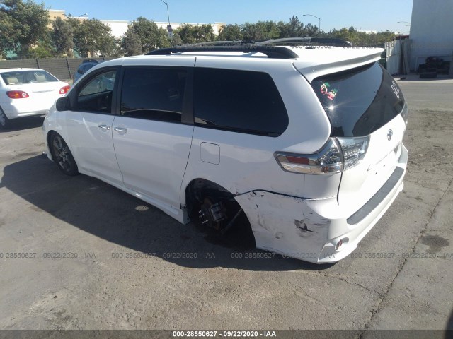 Photo 2 VIN: 5TDXK3DC9GS718457 - TOYOTA SIENNA 