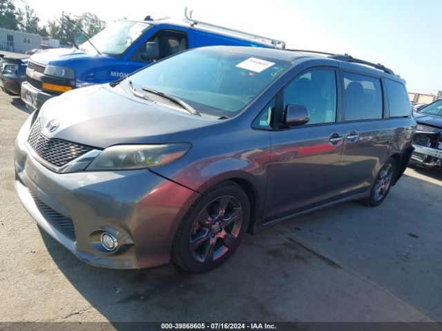 Photo 1 VIN: 5TDXK3DC9GS719673 - TOYOTA SIENNA 