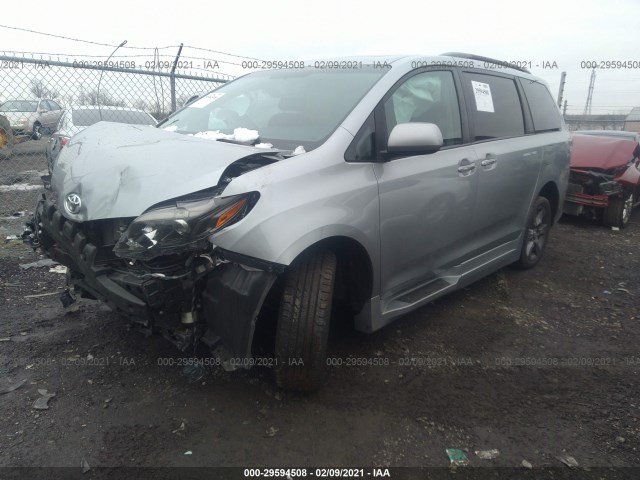 Photo 1 VIN: 5TDXK3DC9GS760806 - TOYOTA SIENNA 