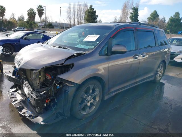 Photo 1 VIN: 5TDXK3DCXFS531257 - TOYOTA SIENNA 