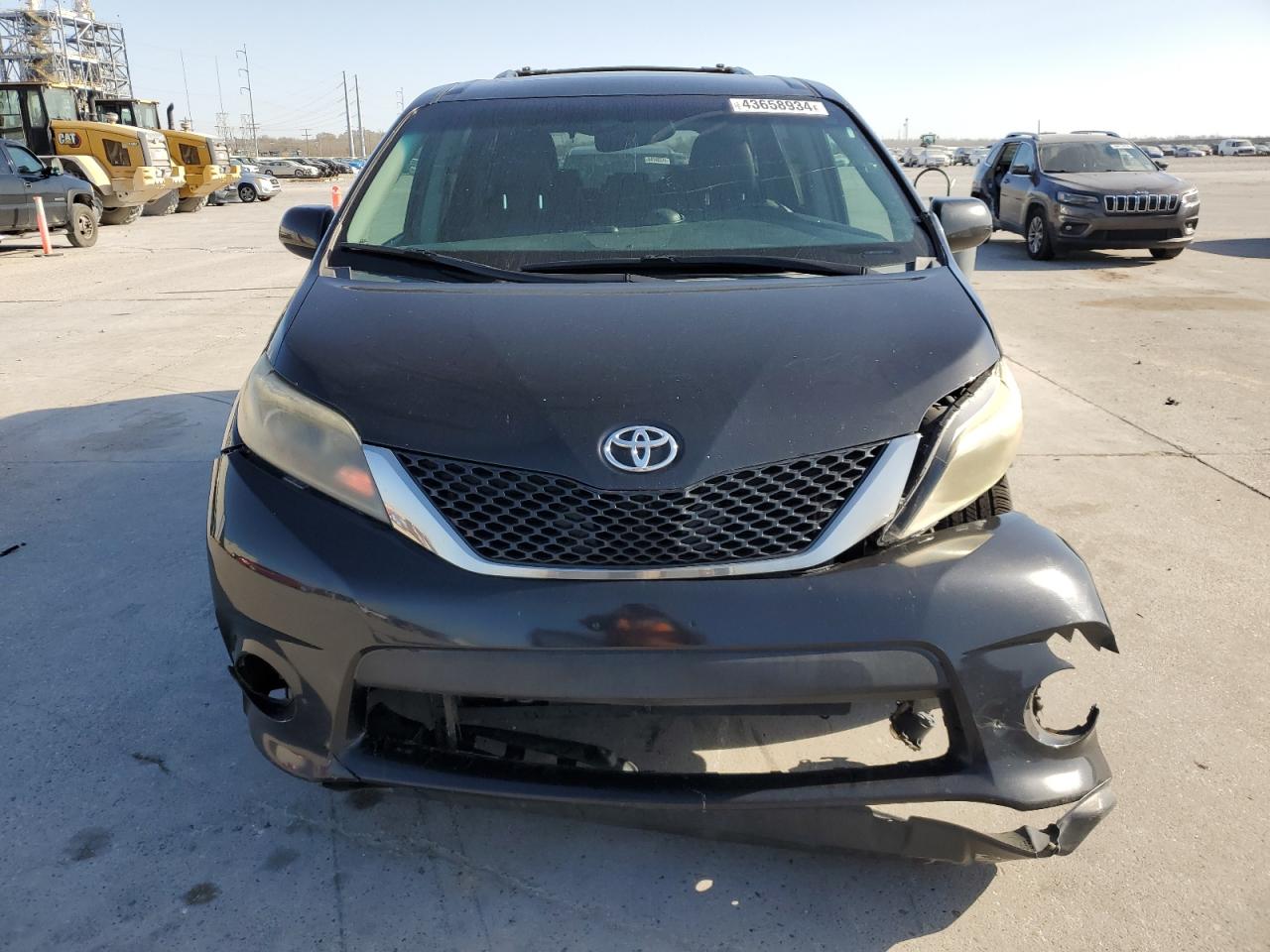 Photo 4 VIN: 5TDXK3DCXFS540640 - TOYOTA SIENNA 