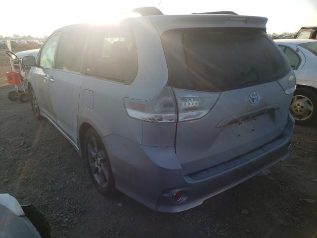 Photo 2 VIN: 5TDXK3DCXFS561942 - TOYOTA SIENNA SPO 