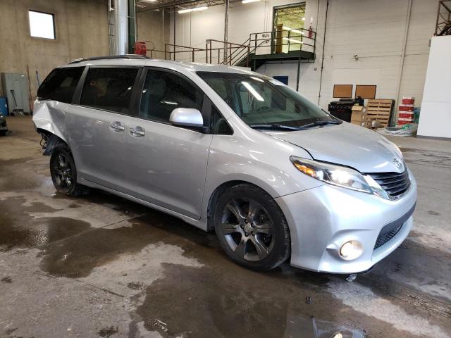 Photo 3 VIN: 5TDXK3DCXGS691883 - TOYOTA SIENNA SE 