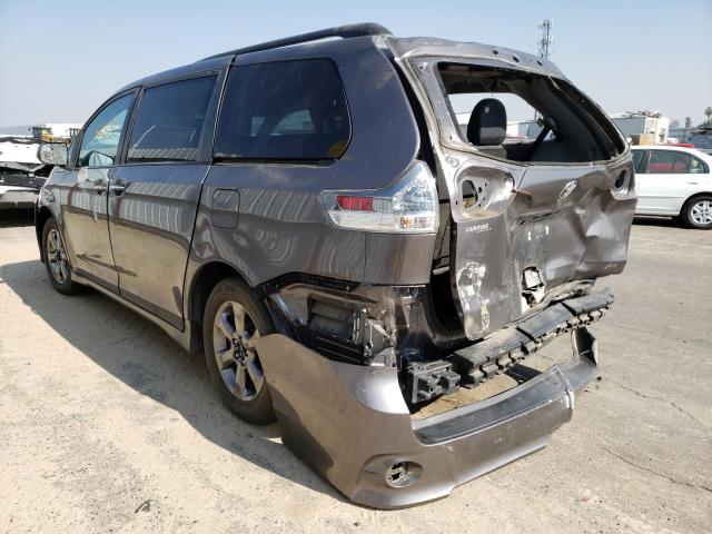 Photo 2 VIN: 5TDXK3DCXGS746929 - TOYOTA SIENNA SE 