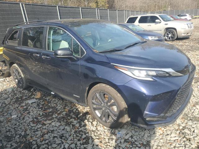 Photo 3 VIN: 5TDXRKEC0MS050838 - TOYOTA SIENNA XSE 