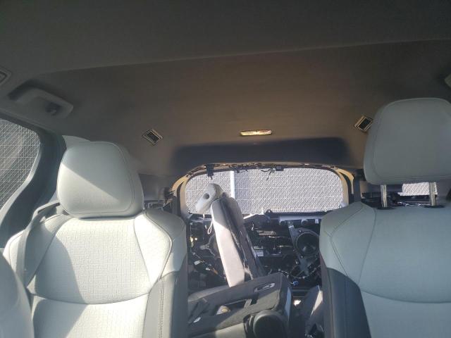 Photo 9 VIN: 5TDXRKEC0MS050838 - TOYOTA SIENNA XSE 