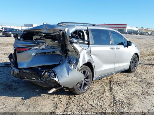 Photo 3 VIN: 5TDXRKEC0NS109176 - TOYOTA SIENNA 