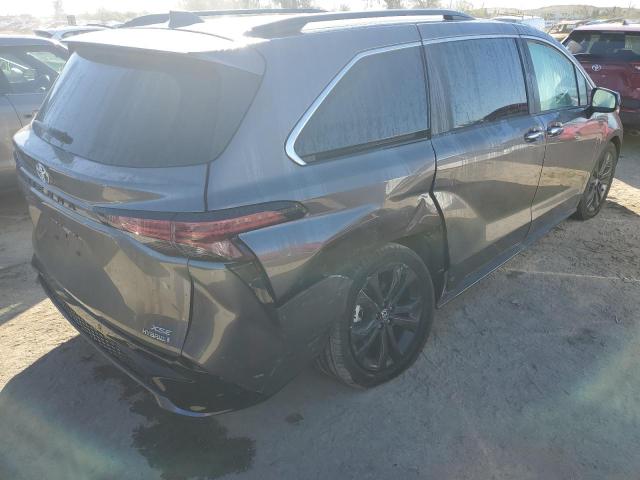 Photo 2 VIN: 5TDXRKEC2NS121622 - TOYOTA SIENNA XSE 