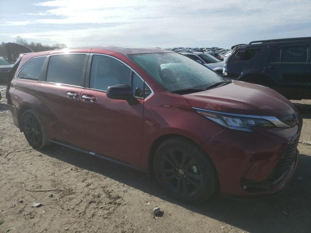 Photo 3 VIN: 5TDXRKEC3MS030440 - TOYOTA SIENNA XSE 