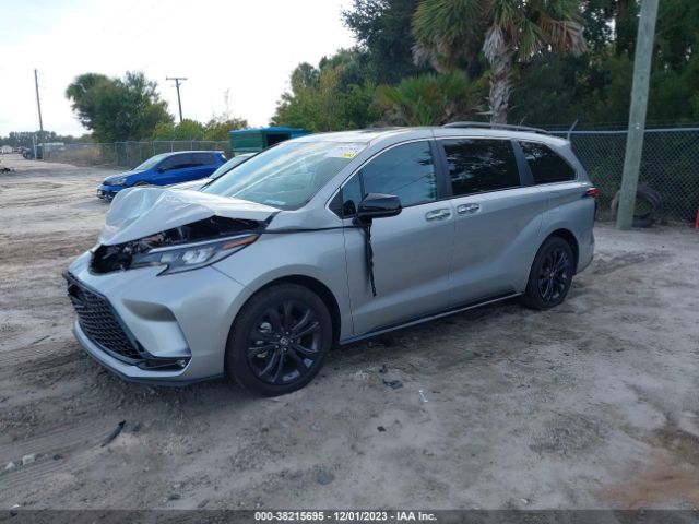 Photo 1 VIN: 5TDXRKEC5PS141365 - TOYOTA SIENNA 