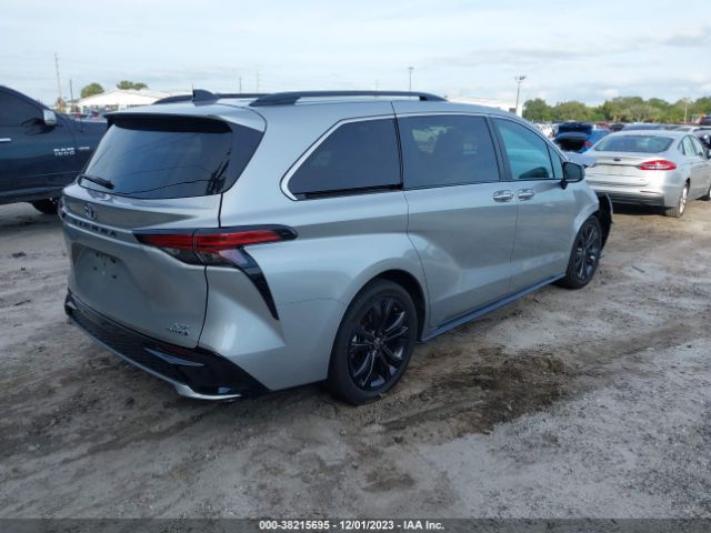 Photo 3 VIN: 5TDXRKEC5PS141365 - TOYOTA SIENNA 