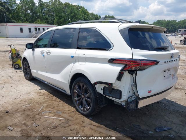 Photo 2 VIN: 5TDXRKEC5PS149014 - TOYOTA SIENNA 