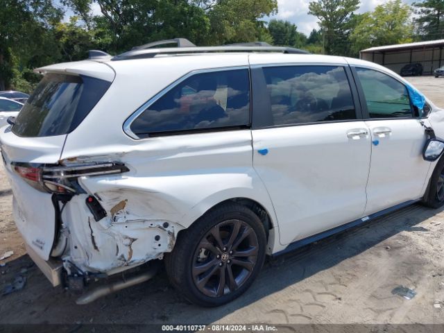 Photo 5 VIN: 5TDXRKEC5PS149014 - TOYOTA SIENNA 