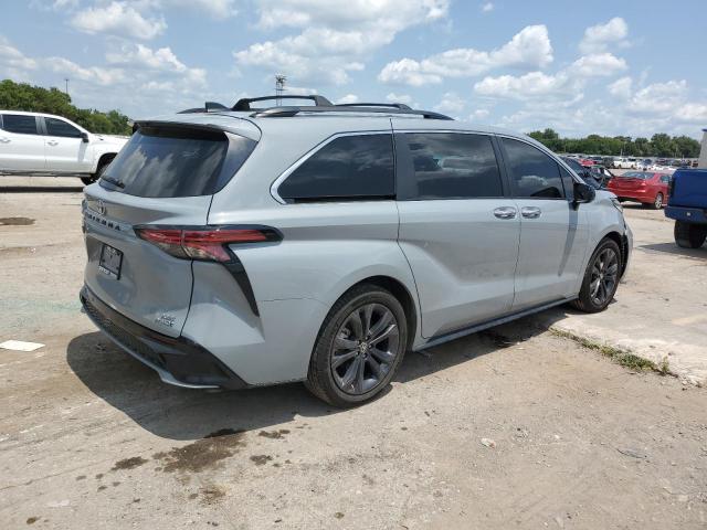 Photo 2 VIN: 5TDXRKEC5PS167531 - TOYOTA SIENNA XSE 