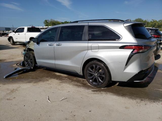 Photo 1 VIN: 5TDXRKEC6NS130758 - TOYOTA SIENNA 