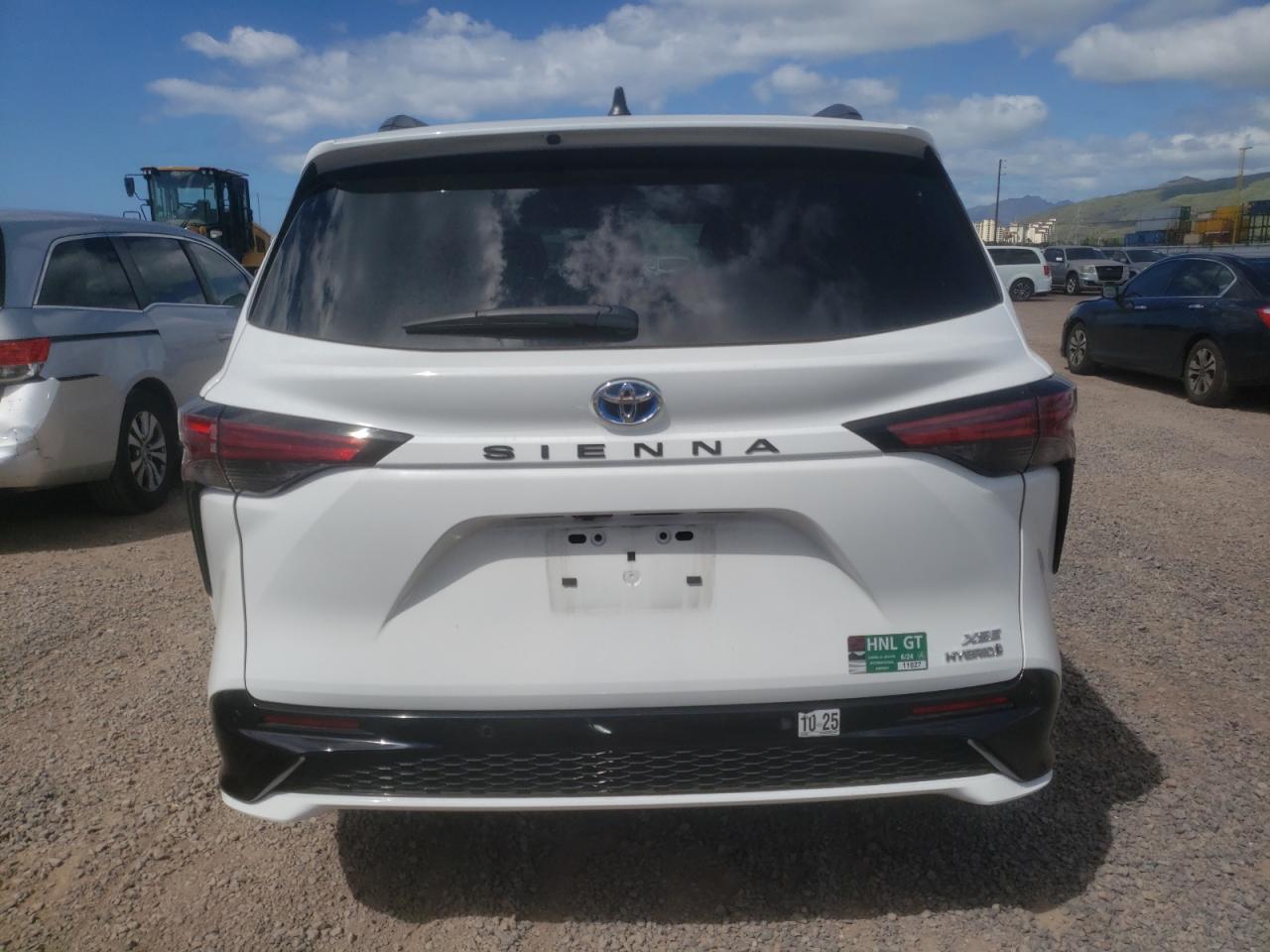 Photo 5 VIN: 5TDXRKEC7PS176957 - TOYOTA SIENNA 