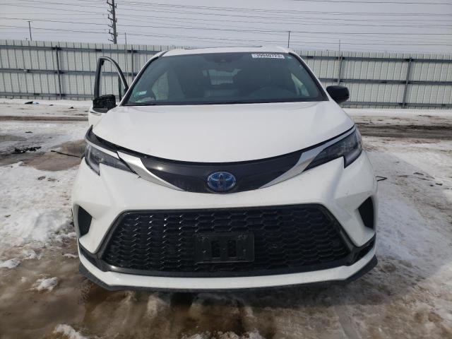 Photo 4 VIN: 5TDXRKEC8MS017540 - TOYOTA SIENNA XSE 