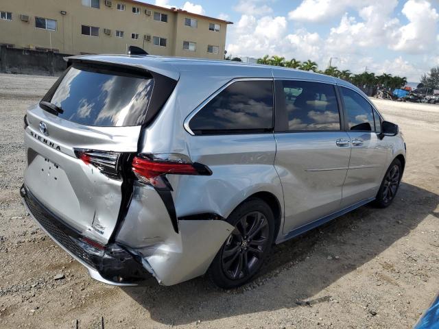 Photo 2 VIN: 5TDXRKECXMS024795 - TOYOTA SIENNA XSE 