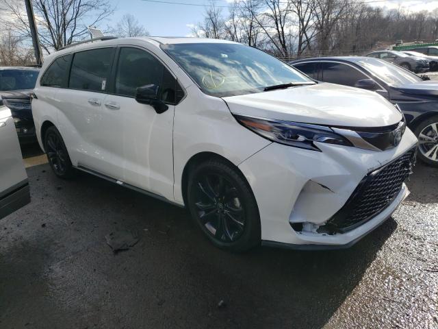 Photo 3 VIN: 5TDXRKECXNS080768 - TOYOTA SIENNA XSE 