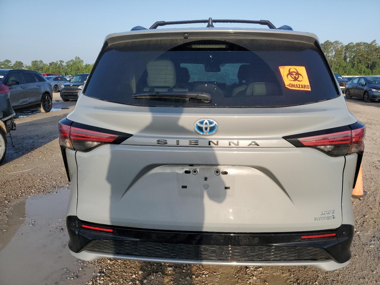 Photo 5 VIN: 5TDXRKECXPS179674 - TOYOTA SIENNA 