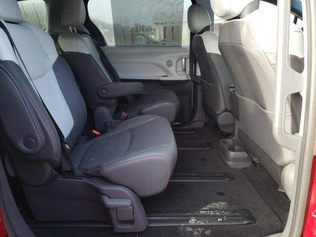 Photo 10 VIN: 5TDXSKFC8MS027309 - TOYOTA SIENNA XSE 