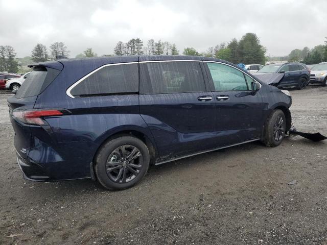 Photo 2 VIN: 5TDXSKFC8RS131421 - TOYOTA SIENNA XSE 