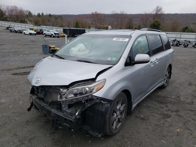 Photo 1 VIN: 5TDXZ3DC0HS771058 - TOYOTA SIENNA SE 