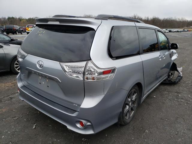 Photo 3 VIN: 5TDXZ3DC0HS771058 - TOYOTA SIENNA SE 