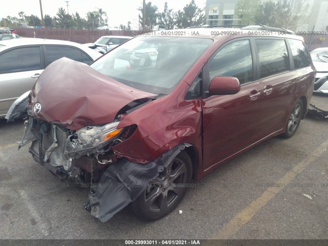 Photo 1 VIN: 5TDXZ3DC0HS812188 - TOYOTA SIENNA 