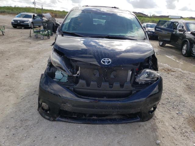 Photo 8 VIN: 5TDXZ3DC0HS845658 - TOYOTA SIENNA SE 